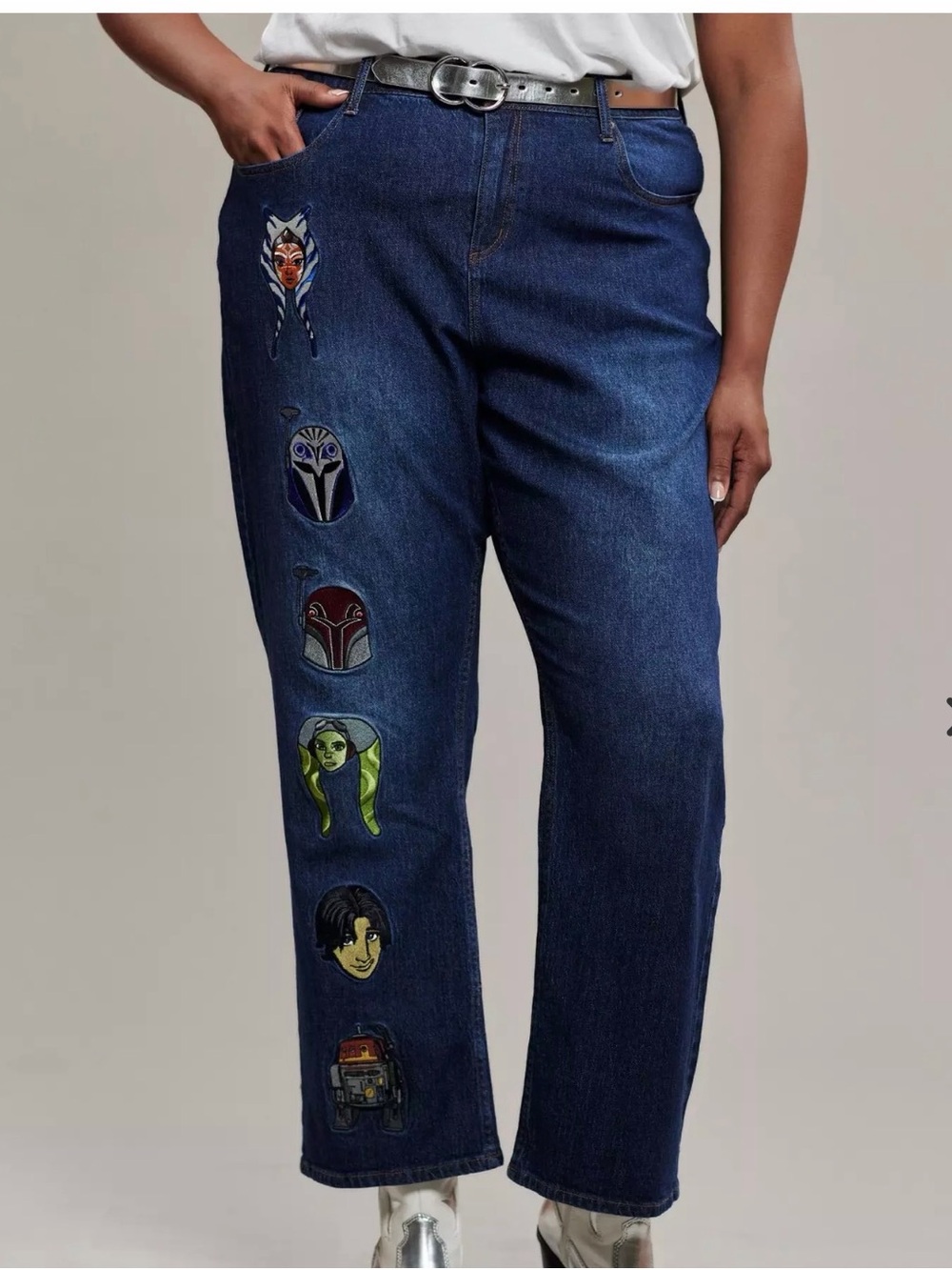 Star Wars Embroidered Straight-Leg Women’s Jeans